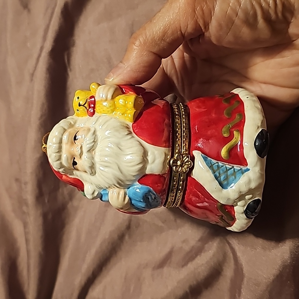 SANTA CLAUS PORCELAIN MUSIC BOX ORNAMENT MOVING SANTA & REINDEERS! #12